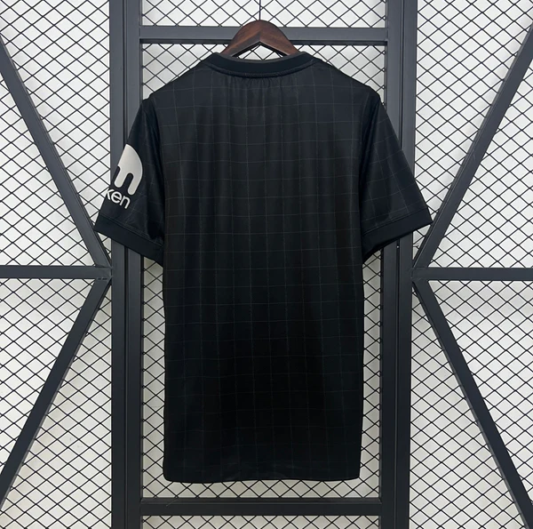 Tottenham 2025/26 Extérieur